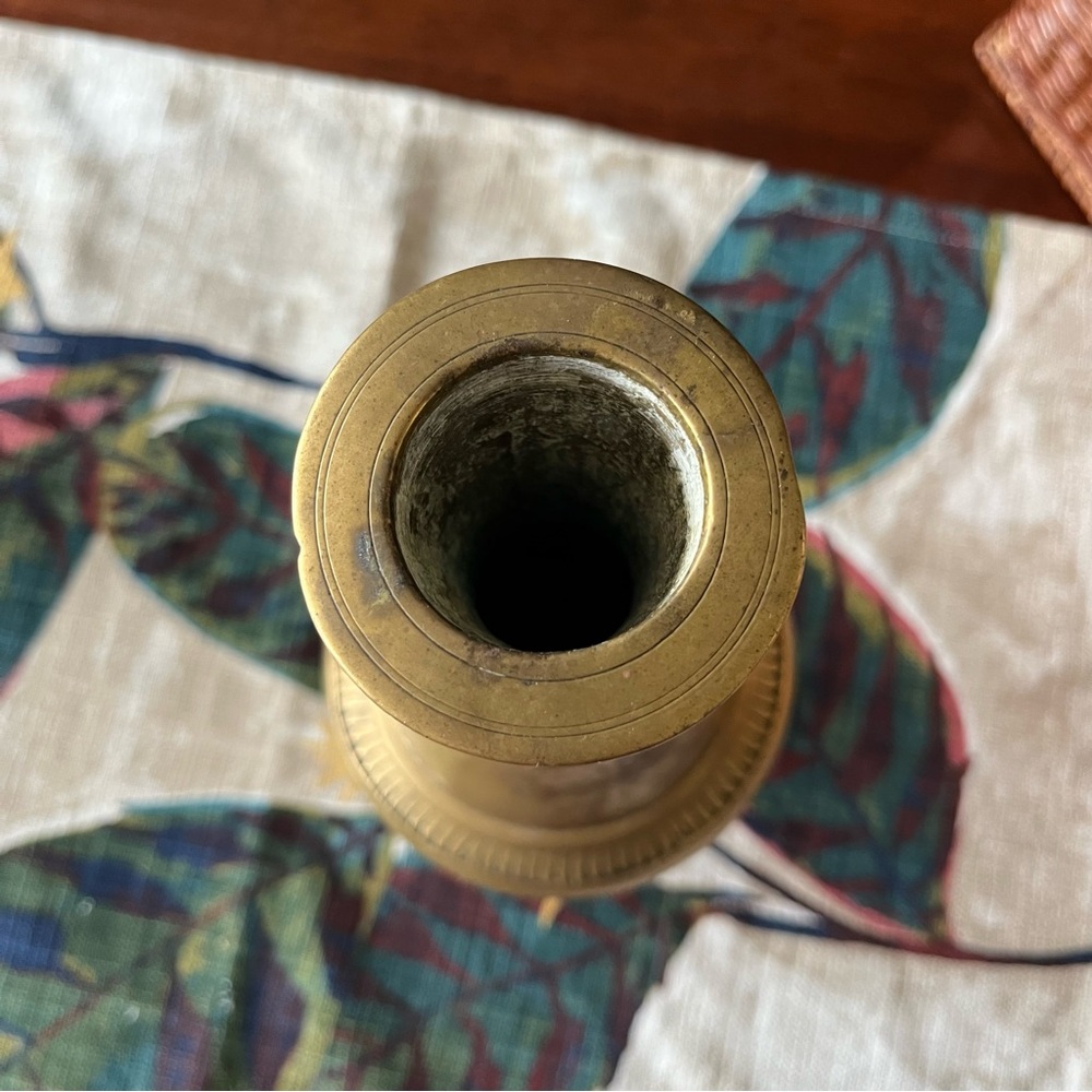 Antique Brass Heavy Vase Etched Gold India 9” Vintage Solid MCM Ornate Unique - Picture 7 of 10
